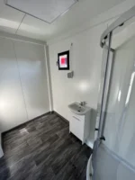 Módulo Oficina Prefabricado Valoisío 8×3.0m con Aire Acondicionado y Baño - Imagen 6